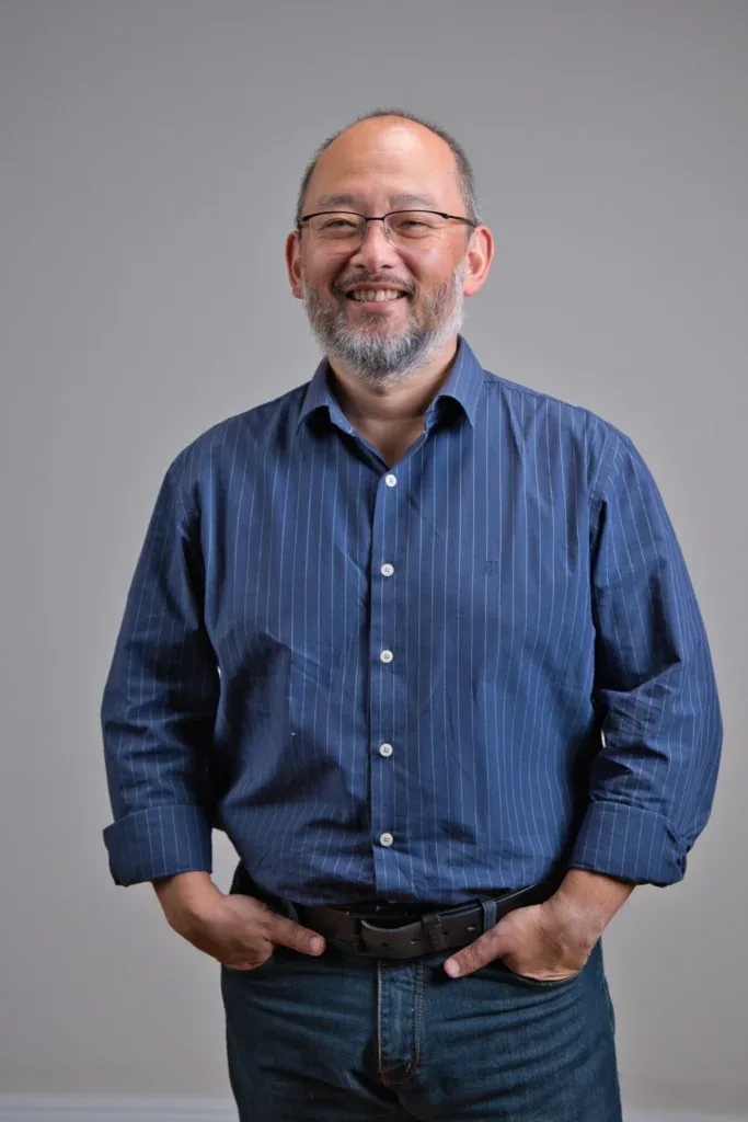 Retrato de Fábio Ito, psicólogo do Ser e Conviver